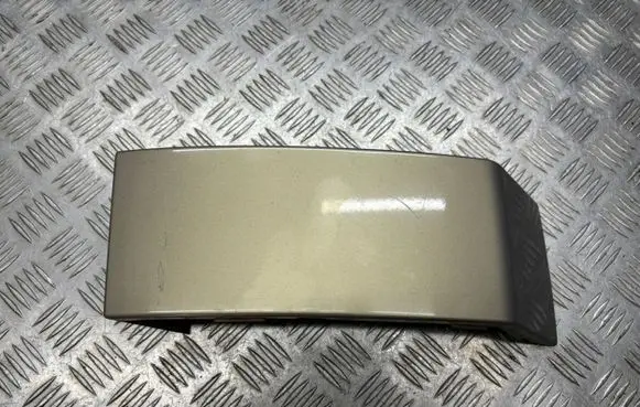 Volvo XC90 Rear/tail light trim molding 8620820 1125