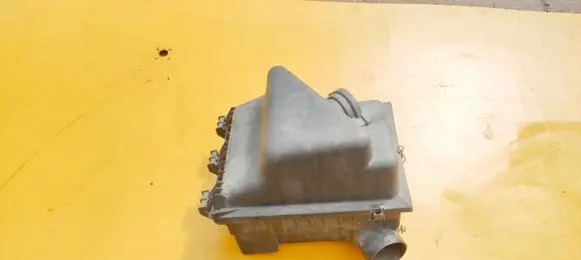 Mercedes-Benz Vito Viano W638 Air filter box 6380902301 6380900151