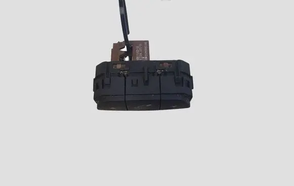 Citroen C5 Suspension ride height/mode switch