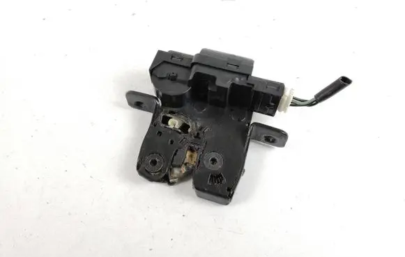 Nissan Qashqai+2 Tailgate/trunk/boot lock/catch/latch 90502EY10D 310512