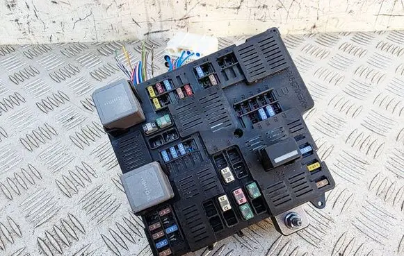Volvo XC90 Fuse module 31473770