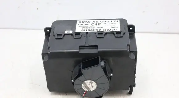 BMW X5 G05 Cup holder front 6827173MWGK020626 6827173