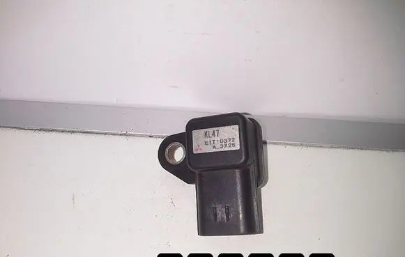 Mazda 6 Camshaft speed sensor KL47 E1T10372