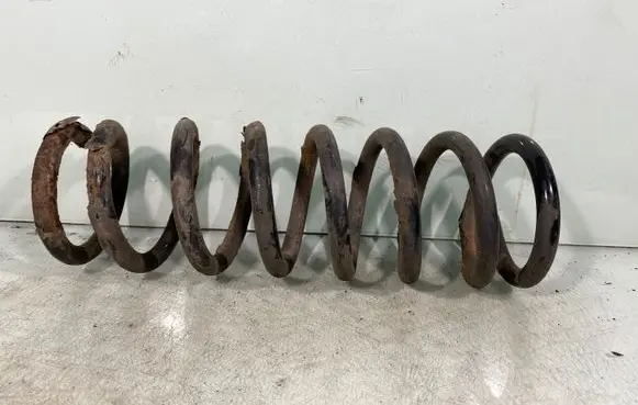 Mitsubishi Outlander Rear coil spring