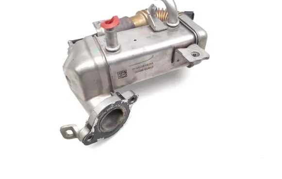 Nissan Qashqai EGR valve cooler 147350678R