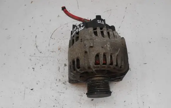 Renault Megane III Generator/alternator 231000027R