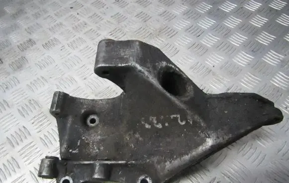 Opel Sintra Engine mounting bracket 90531707bg