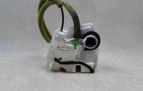 Mazda 3 II Rear door lock G03-G09-R2 55875