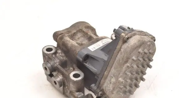 Volvo S80 Oil pump 31325357