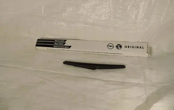 Opel Grandland X Rear wiper blade YP00152980B