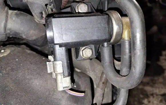 Citroen C4 Grand Picasso Turbo solenoid valve 9661960380