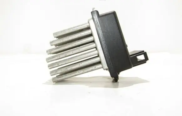 Audi A6 S6 C5 4B Heater blower fan relay 4b0820521