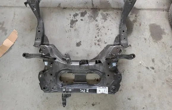 Nissan Qashqai J12 Front subframe