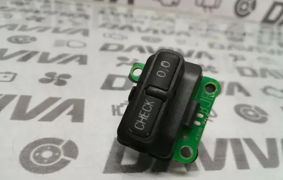 Audi A8 S8 D3 4E Speedometer (instrument cluster) 4E0907569