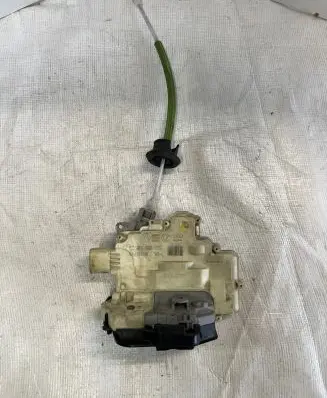 Audi A3 S3 8L Rear door lock 4F0839015