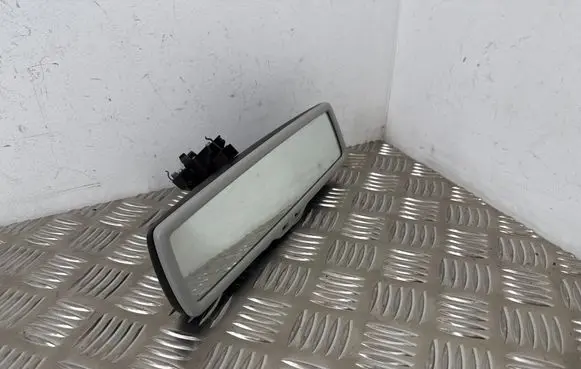 Rear view mirror (interior)