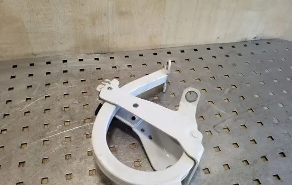 Skoda Superb B6 (3T) Tailgate/trunk/boot hinge 3T0827151