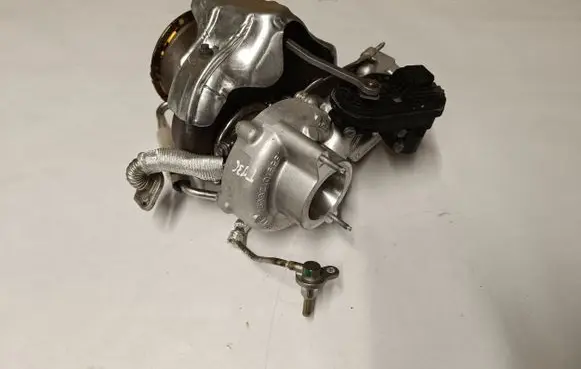 Ford Mustang VII Turbo PB5E9G438AE
