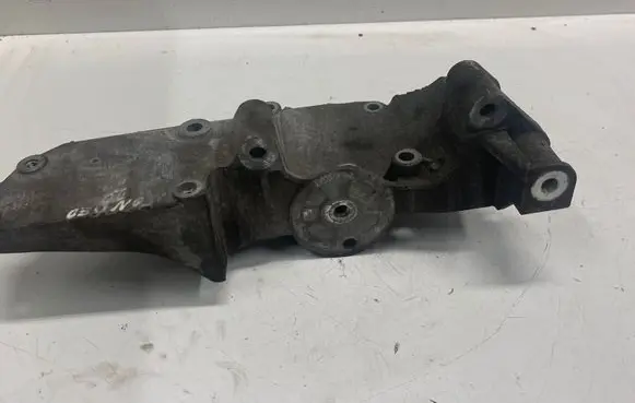 Generator/alternator bracket