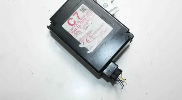 Lexus IS III XE30 Tire pressure sensor 8976053070