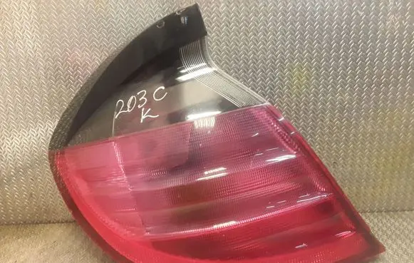 Mercedes-Benz C W203 Rear/tail lights A2038200564 2038200564