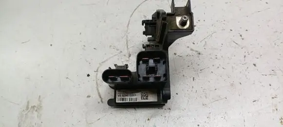 BMW 3 F30 F35 F31 Current control relay 9296152