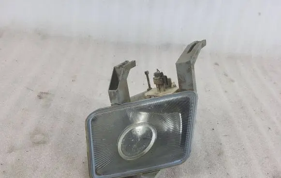 Opel Vectra B Front fog light 90585030 51572