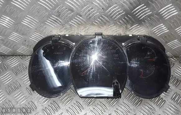 Suzuki Grand Vitara II Speedometer (instrument cluster) 3411065JD