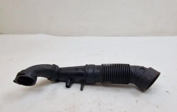 Peugeot 308 Turbo air intake inlet pipe/hose 9807939780 81067R 1080087S02