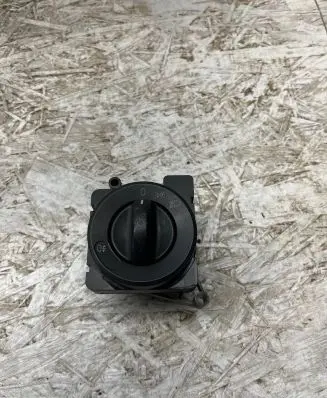 Mercedes-Benz Sprinter W906 Light switch 8J2959906
