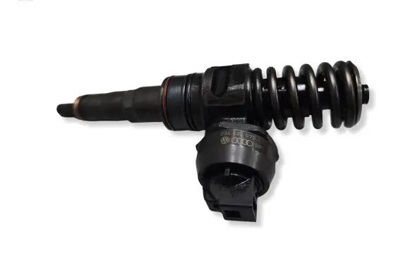 Audi A6 S6 C5 4B Fuel injector 038130073AR 0414720214