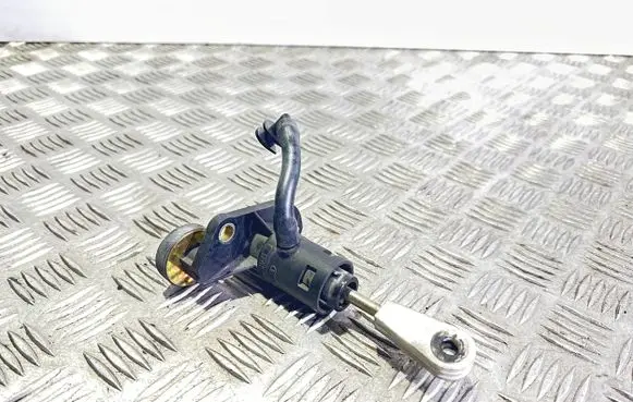 Volkswagen PASSAT B5.5 Clutch master cylinder 8E1721401AG