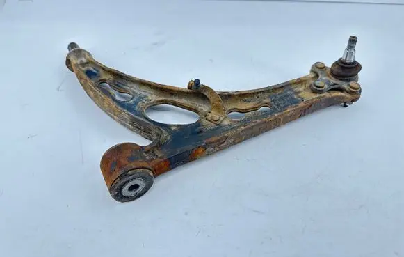 Skoda Octavia Mk2 (1Z) Front lower control arm/wishbone 1K0407153N