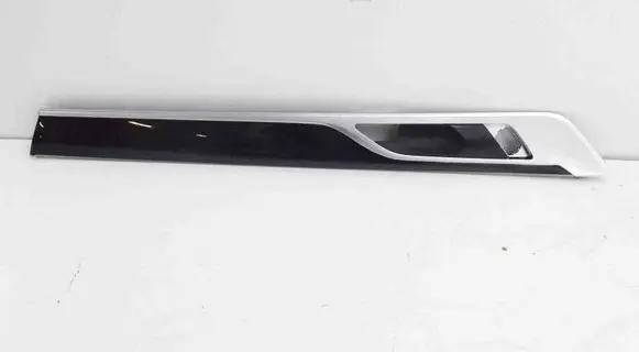 BMW 7 G11 G12 Front door card panel trim