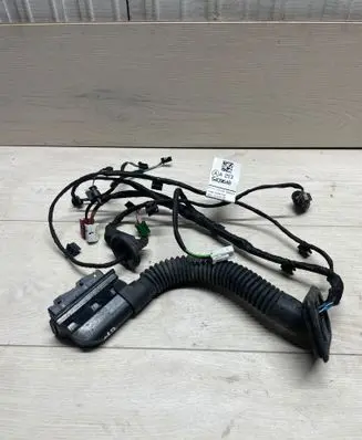 Mercedes-Benz E W213 Front door wiring loom A2135409648