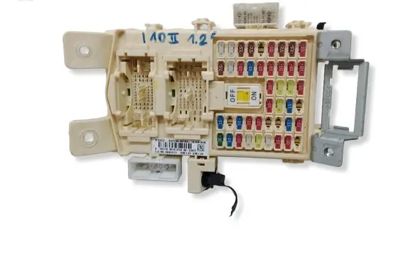 Hyundai i10 Fuse module 91952B9110