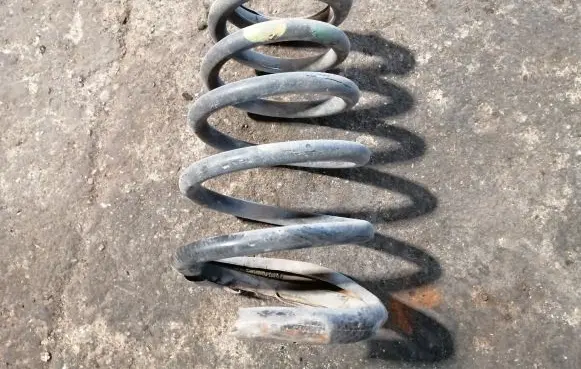 Volvo XC90 Rear coil spring