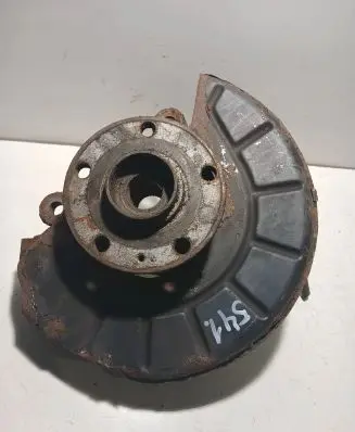 Skoda Octavia Mk2 (1Z) Front wheel hub