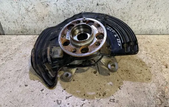 Mercedes-Benz GLA W156 Front wheel hub