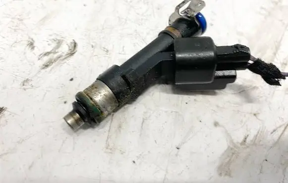 Ford Mondeo MK IV Fuel injector 0280158105