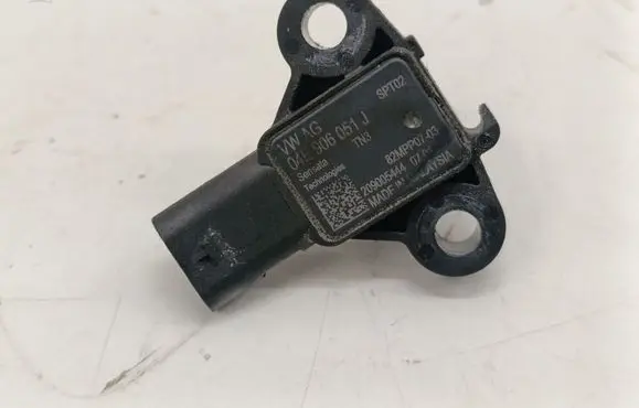 Volkswagen Taigo Air pressure sensor 04E906051J