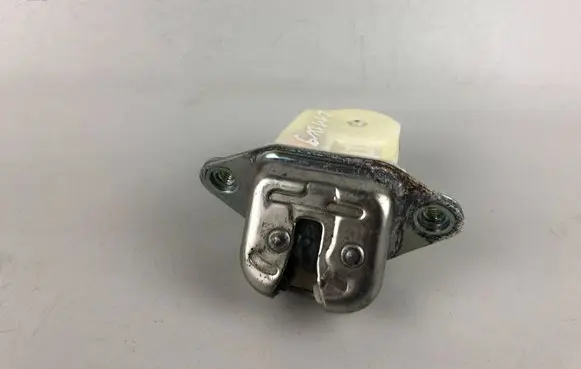 Subaru Legacy Tailgate/trunk/boot lock/catch/latch
