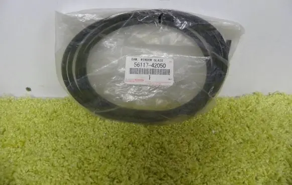 Toyota RAV 4 (XA30) Front windscreen/windshield window 56117-42050