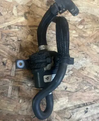Renault Clio IV Vacuum valve 223727641R 0438573 040213