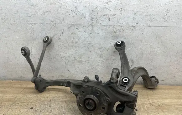 Audi A7 S7 4G Front wheel hub 4G0407242