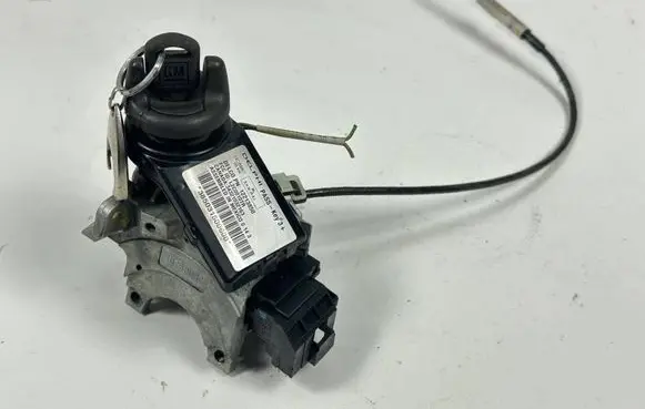 Chevrolet Tahoe Ignition lock 12213850 12211080 15764250