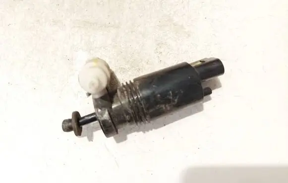 Peugeot 206 Windscreen/windshield washer pump 1006671 0811122d