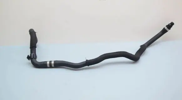 BMW X1 U11 Engine coolant pipe/hose 8832959