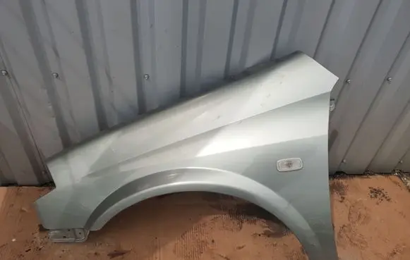 Nissan Primera Fender