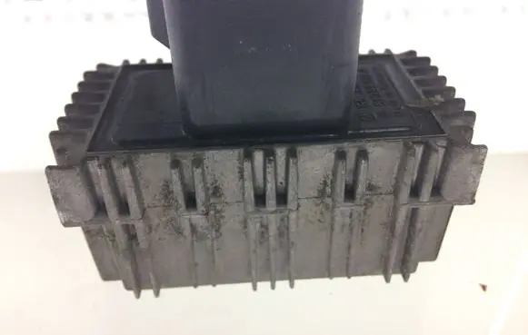 Opel Signum Glow plug pre-heat relay 09132691 51299008